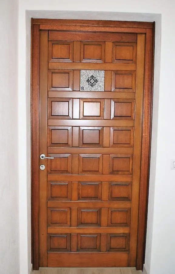Tabula Apartments Olbia 0*,